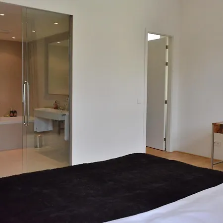 Kolonada Luxury 3 Bedroom Manes *