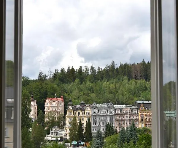 Kolonada Luxury 3 Bedroom Manes Appartement Mariánské Lázně