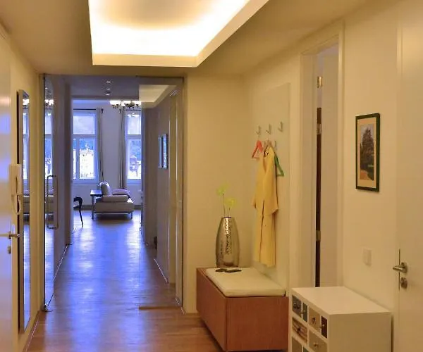 Kolonada Luxury 3 Bedroom Manes *