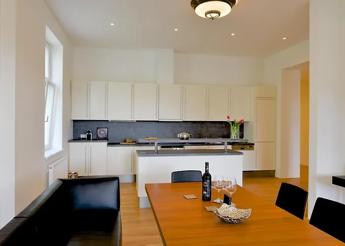 Kolonada Luxury 3 Bedroom Manes Apartman *